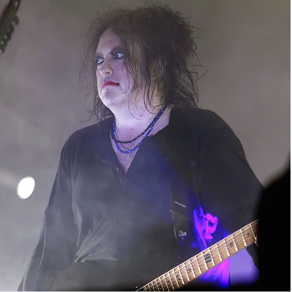 The Cure's Robert Smith launches Twitter rant against 'sad, bitter' critic